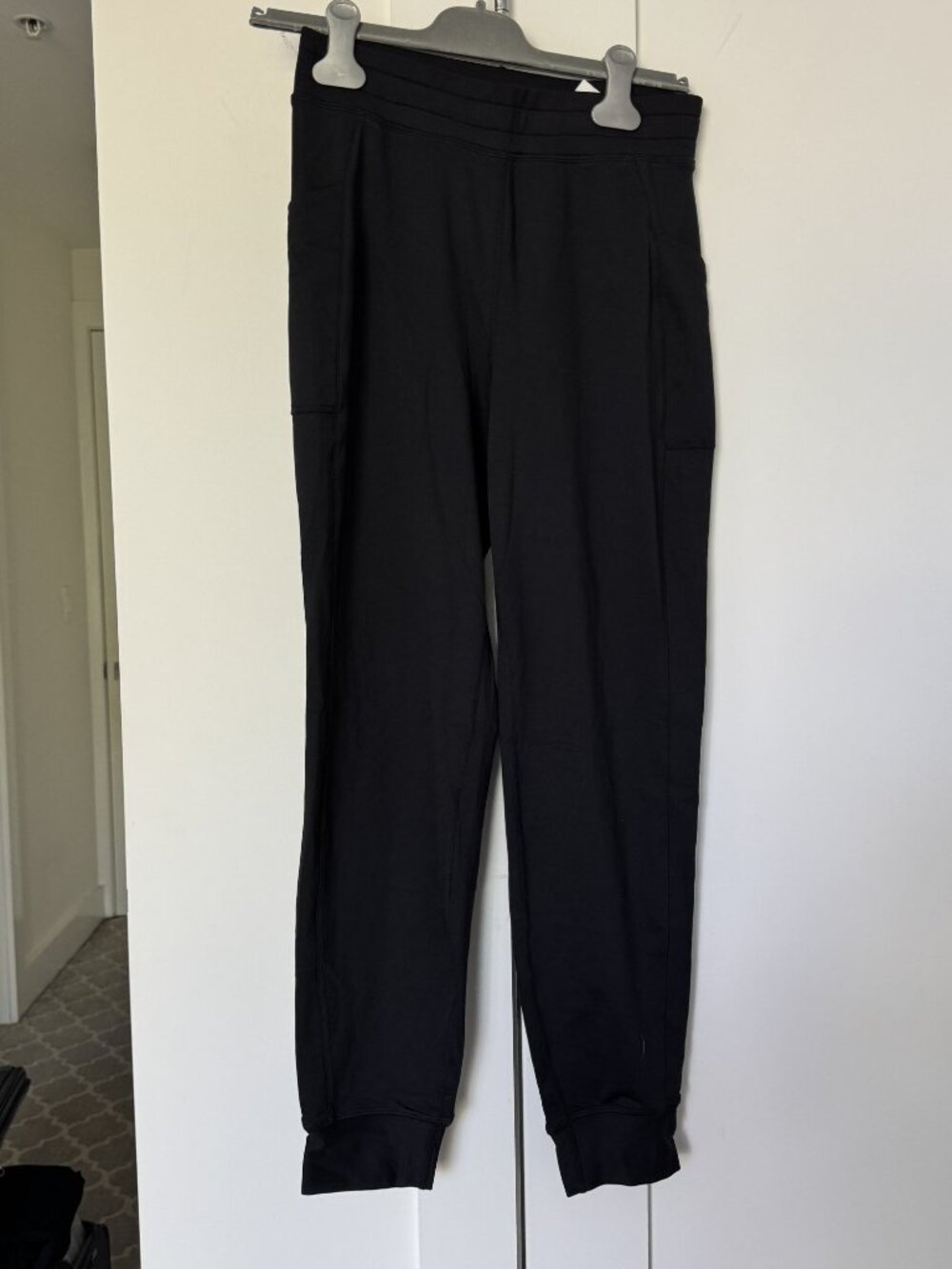 NWT Fabletics On-The-Go Cold Weather Jogger Black